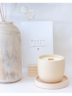 Handmade monoi scented candle