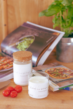 Tomato basil natural scented candle