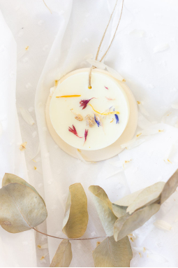 Orange blossom scented pebble